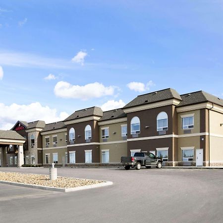 Ramada By Wyndham Conklin Hotel Exterior photo